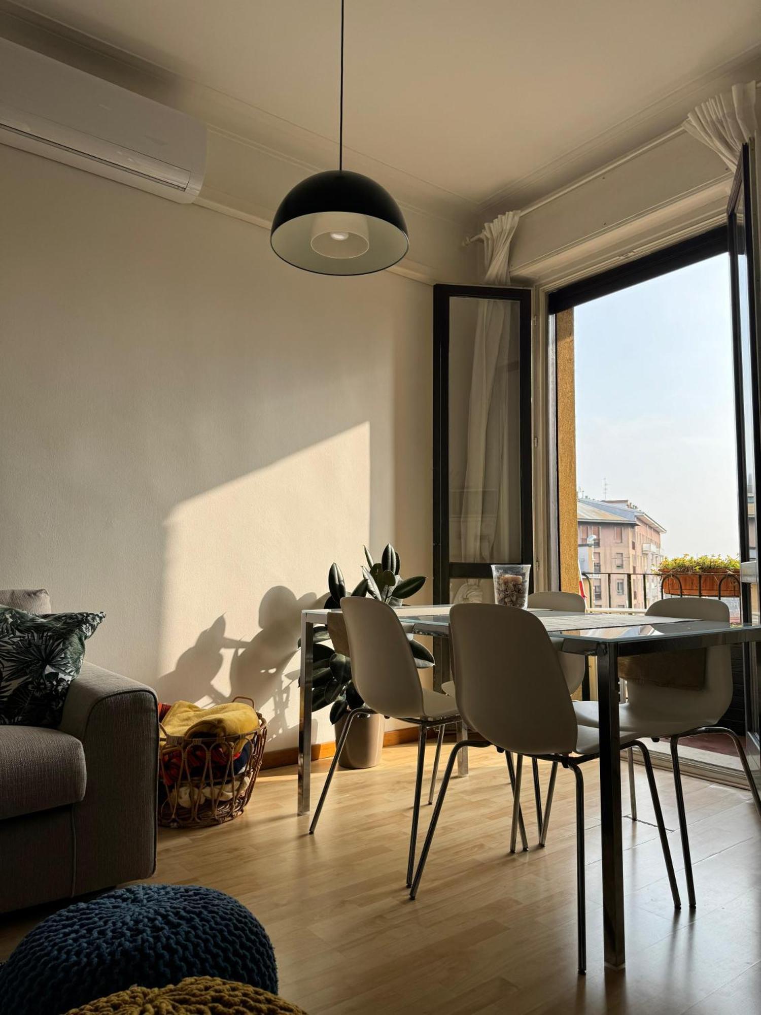 Trilocale Con Due Balconi A Isola Porta Nuova Apartamento Milão Exterior foto