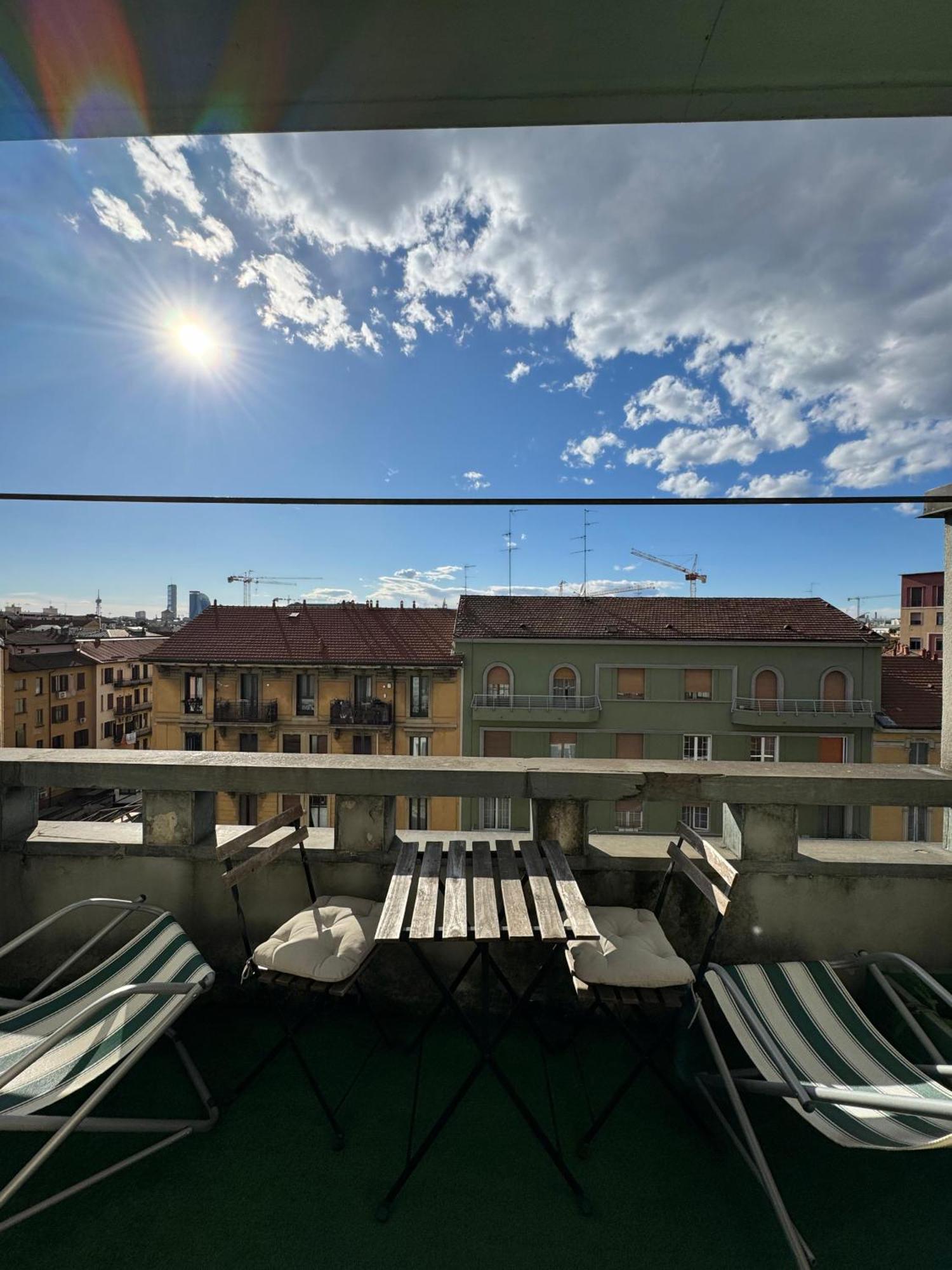 Trilocale Con Due Balconi A Isola Porta Nuova Apartamento Milão Exterior foto